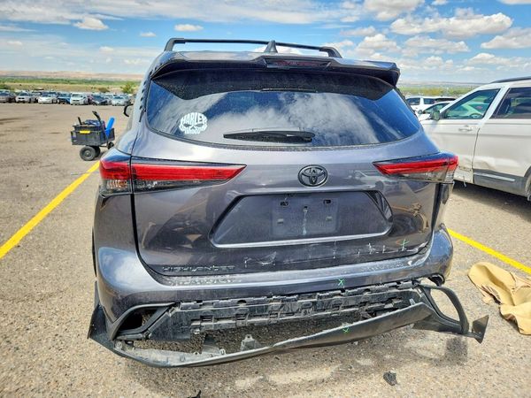 2023 TOYOTA HIGHLANDER