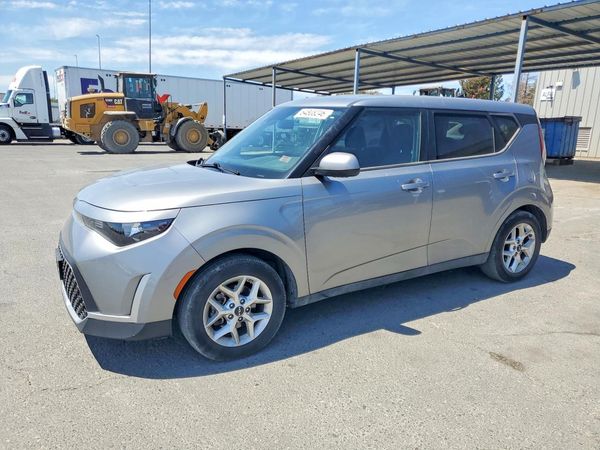 2023 KIA SOUL — DSFA — Front 3/4