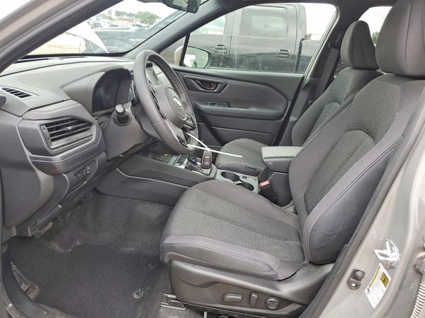 2025 SUBARU FORESTER Premium