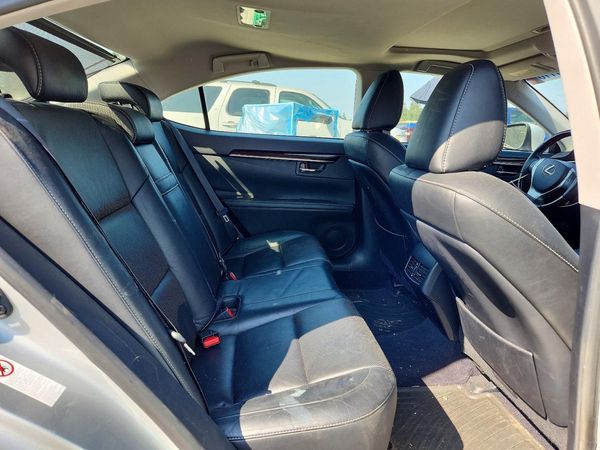 2013 LEXUS ES 350