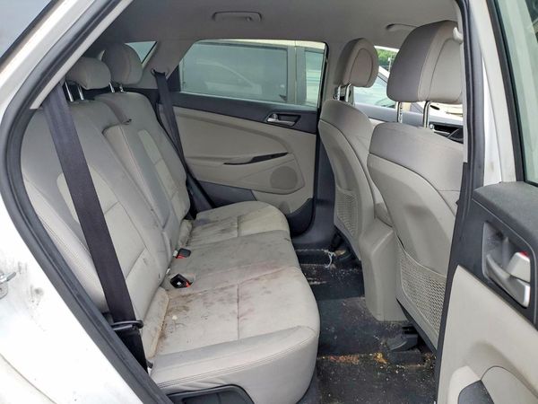 2018 HYUNDAI TUCSON SE Standard
