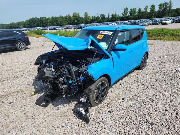 2024 KIA SOUL EX — Front 3/4