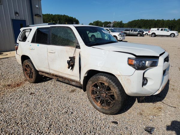 2024 TOYOTA 4RUNNER SR5 Prem