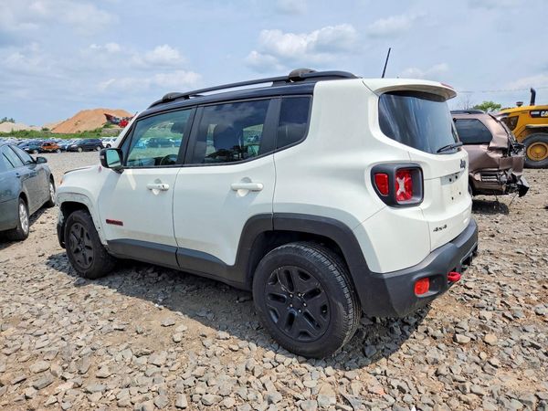 2018 JEEP RENEGADE Trailhawk