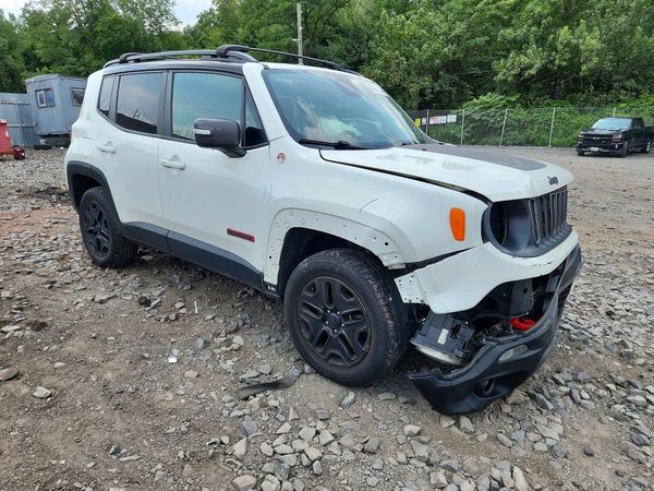 2018 JEEP RENEGADE Trailhawk