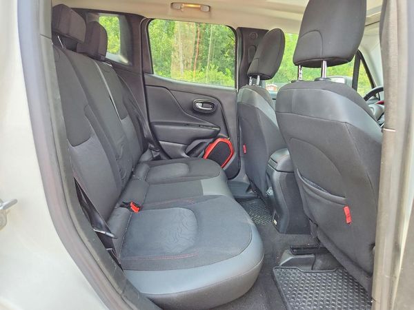 2018 JEEP RENEGADE Trailhawk