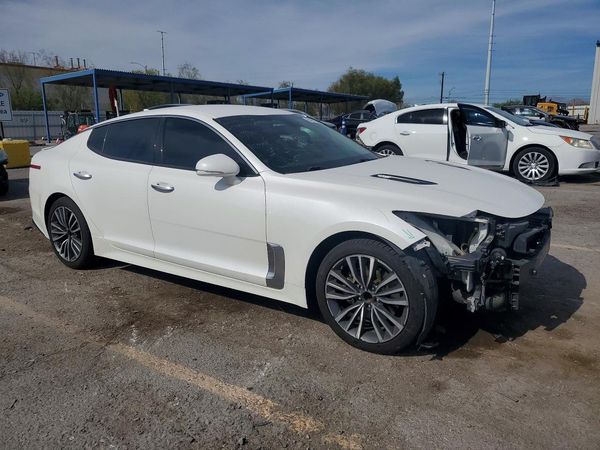2019 KIA STINGER