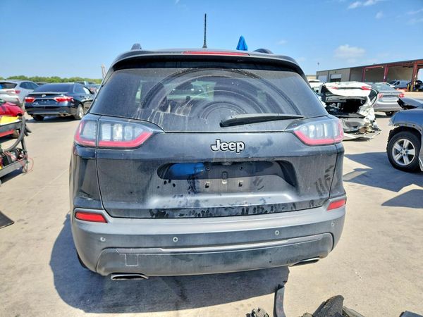 2021 JEEP CHEROKEE LATITUDE LUX 4X2