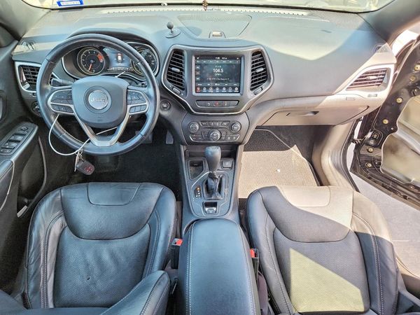 2021 JEEP CHEROKEE LATITUDE LUX 4X2