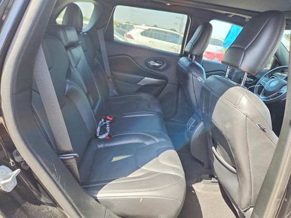 2021 JEEP CHEROKEE LATITUDE LUX 4X2