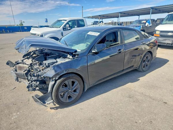 2023 HYUNDAI ELANTRA SEL — Front 3/4