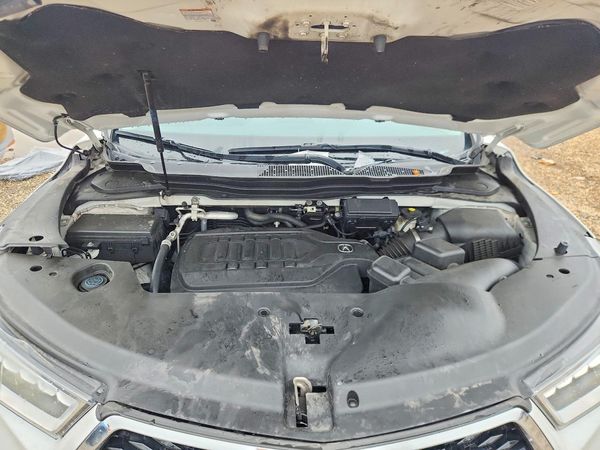 2020 ACURA MDX SH-AWD TECH 7P — Engine bay