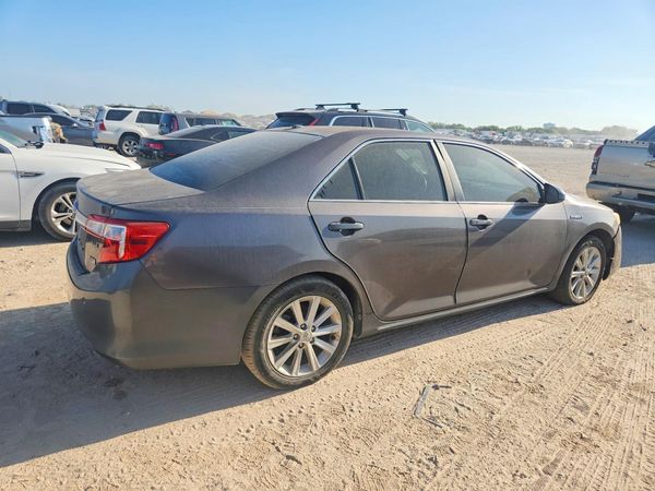 2013 TOYOTA CAMRY SOLA Hybrid