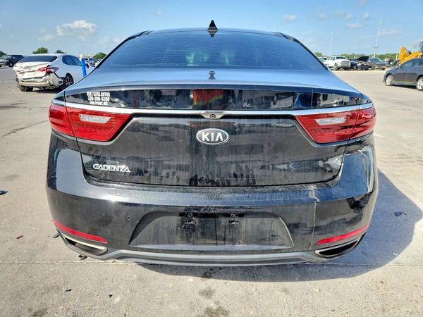 2017 KIA CADENZA