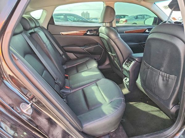 2017 KIA CADENZA