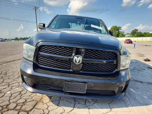 2013 RAM 1500 ST