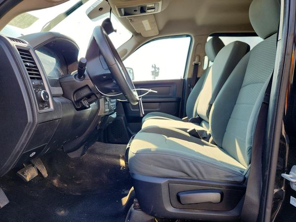 2013 RAM 1500 ST