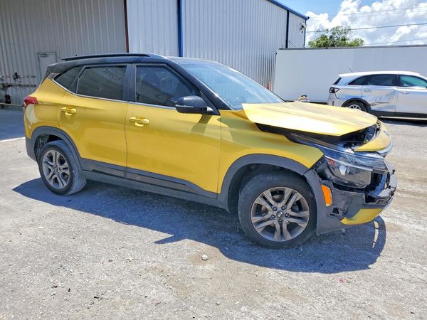 2021 KIA SELTOS S