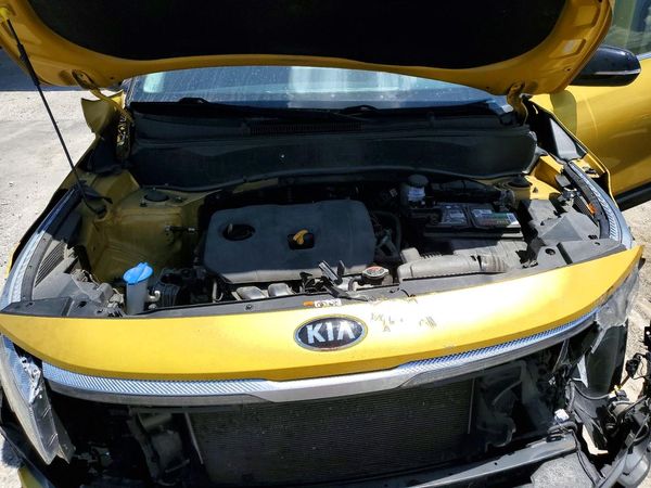 2021 KIA SELTOS S