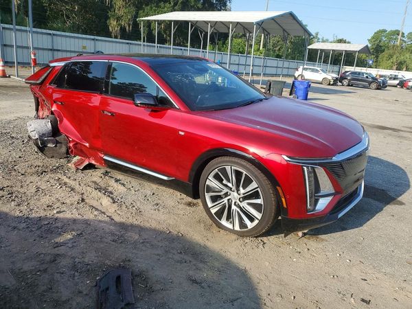 2025 CADILLAC LYRIQ Luxury 3