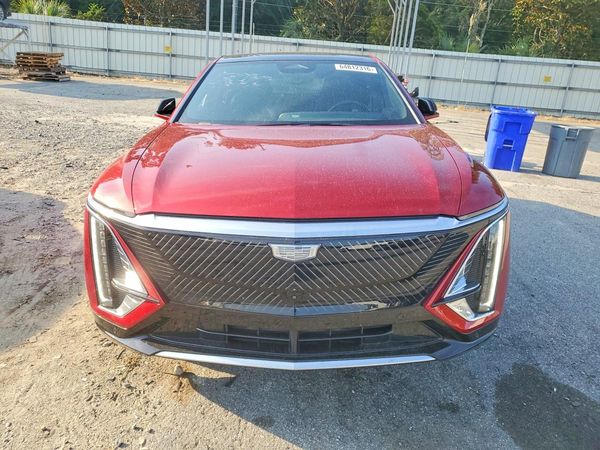2025 CADILLAC LYRIQ Luxury 3