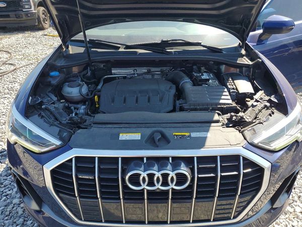 2022 AUDI Q3