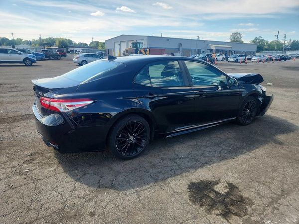 2020 TOYOTA CAMRY
