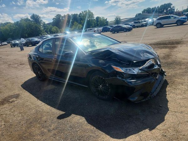 2020 TOYOTA CAMRY