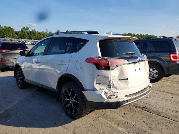 2017 TOYOTA RAV4 SE