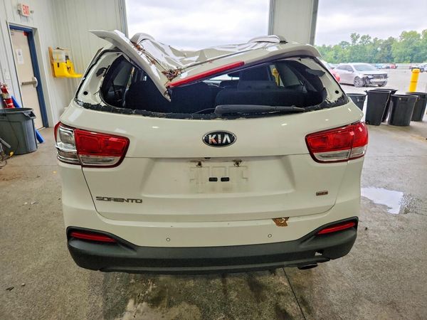 2016 KIA SORENTO