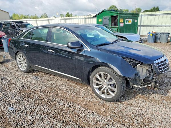 2015 CADILLAC XTS Luxury