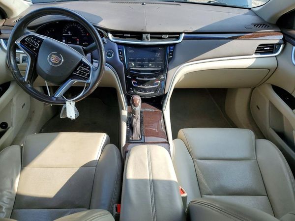 2015 CADILLAC XTS Luxury