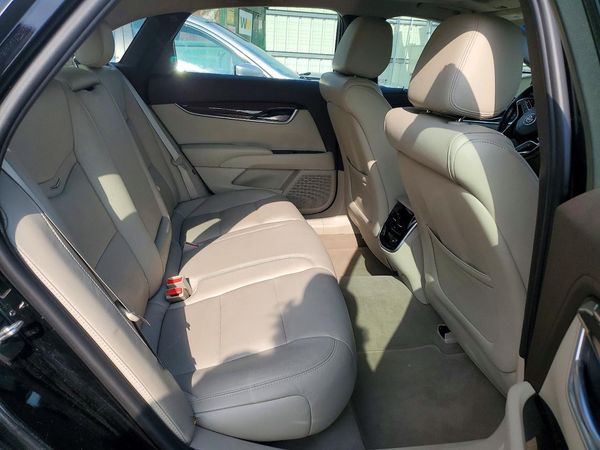 2015 CADILLAC XTS Luxury