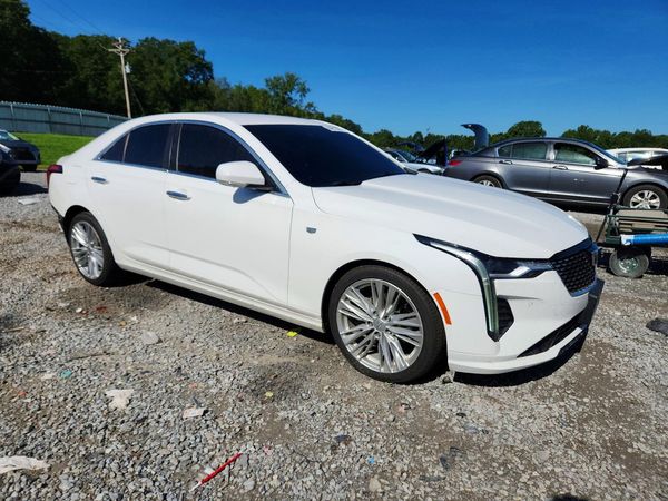 2022 CADILLAC CT4