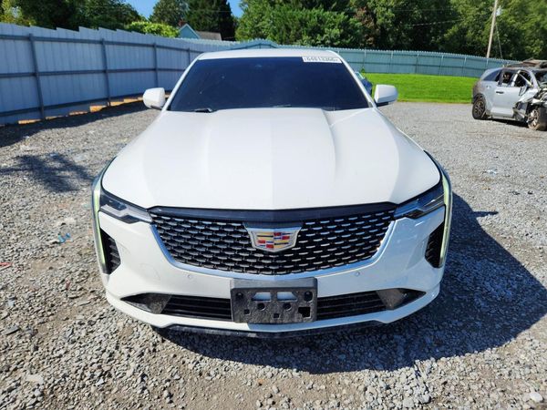 2022 CADILLAC CT4