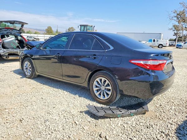 2016 TOYOTA CAMRY