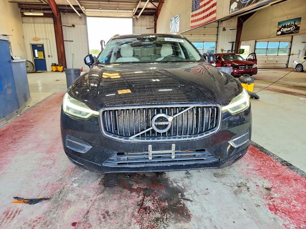 2021 VOLVO XC60