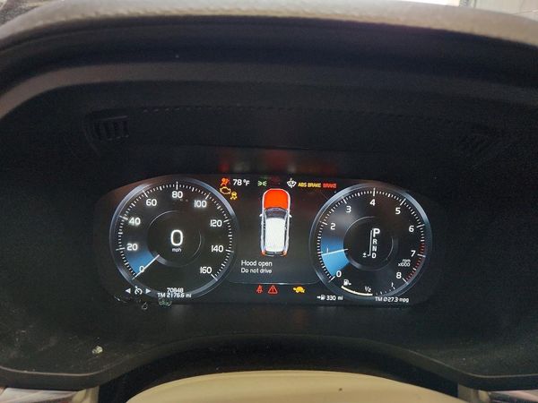 2021 VOLVO XC60