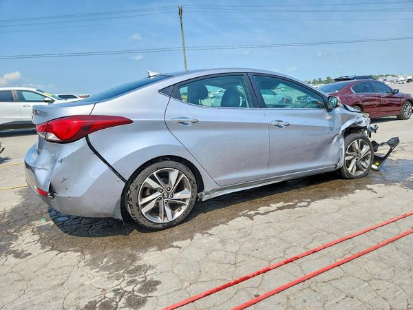 2016 HYUNDAI ELANTRA
