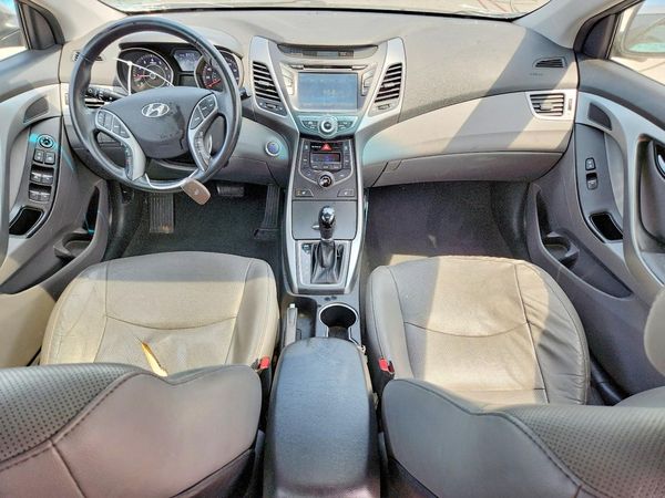 2016 HYUNDAI ELANTRA