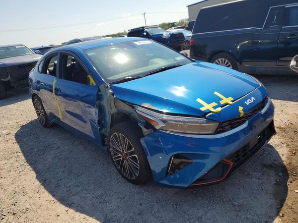 2022 KIA FORTE GT