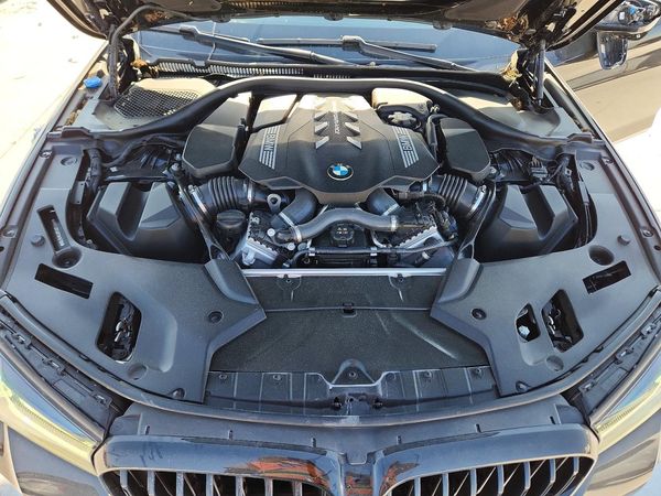 2023 BMW M550XI xDrive