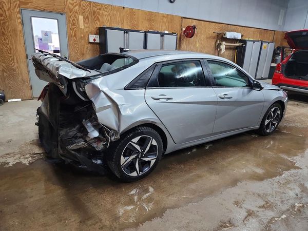 2023 HYUNDAI ELANTRA SEL w/Convenience Pkg
