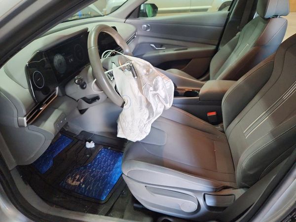 2023 HYUNDAI ELANTRA SEL w/Convenience Pkg