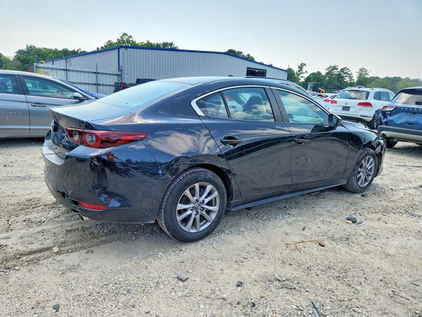 2022 MAZDA 3 Mazda3