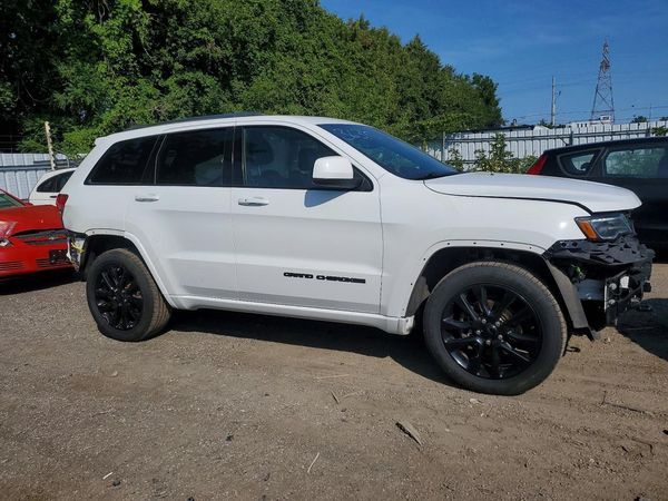 2020 JEEP GRAND CHEROKEE LAREDO 4X4