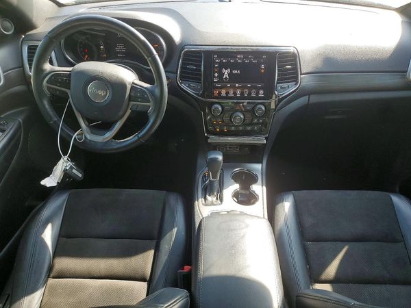 2020 JEEP GRAND CHEROKEE LAREDO 4X4