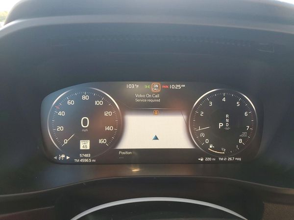 2022 VOLVO XC40 Momentum (excl S60)