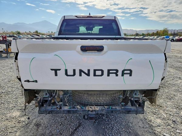 2023 TOYOTA TUNDRA