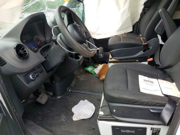 2022 MERCEDES-BENZ SPRINTER 907 (VS30) — DENT
